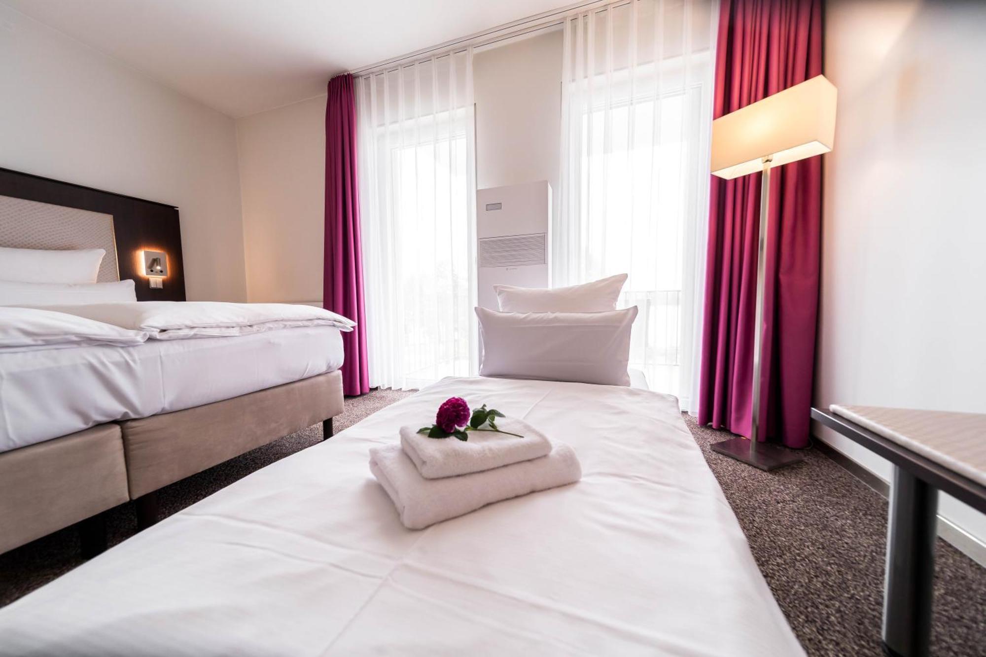 Fontane Hotel Шорфхайде Экстерьер фото