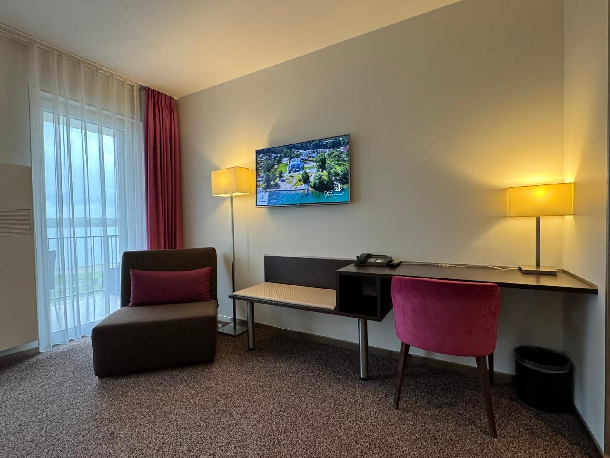 Fontane Hotel Шорфхайде Экстерьер фото