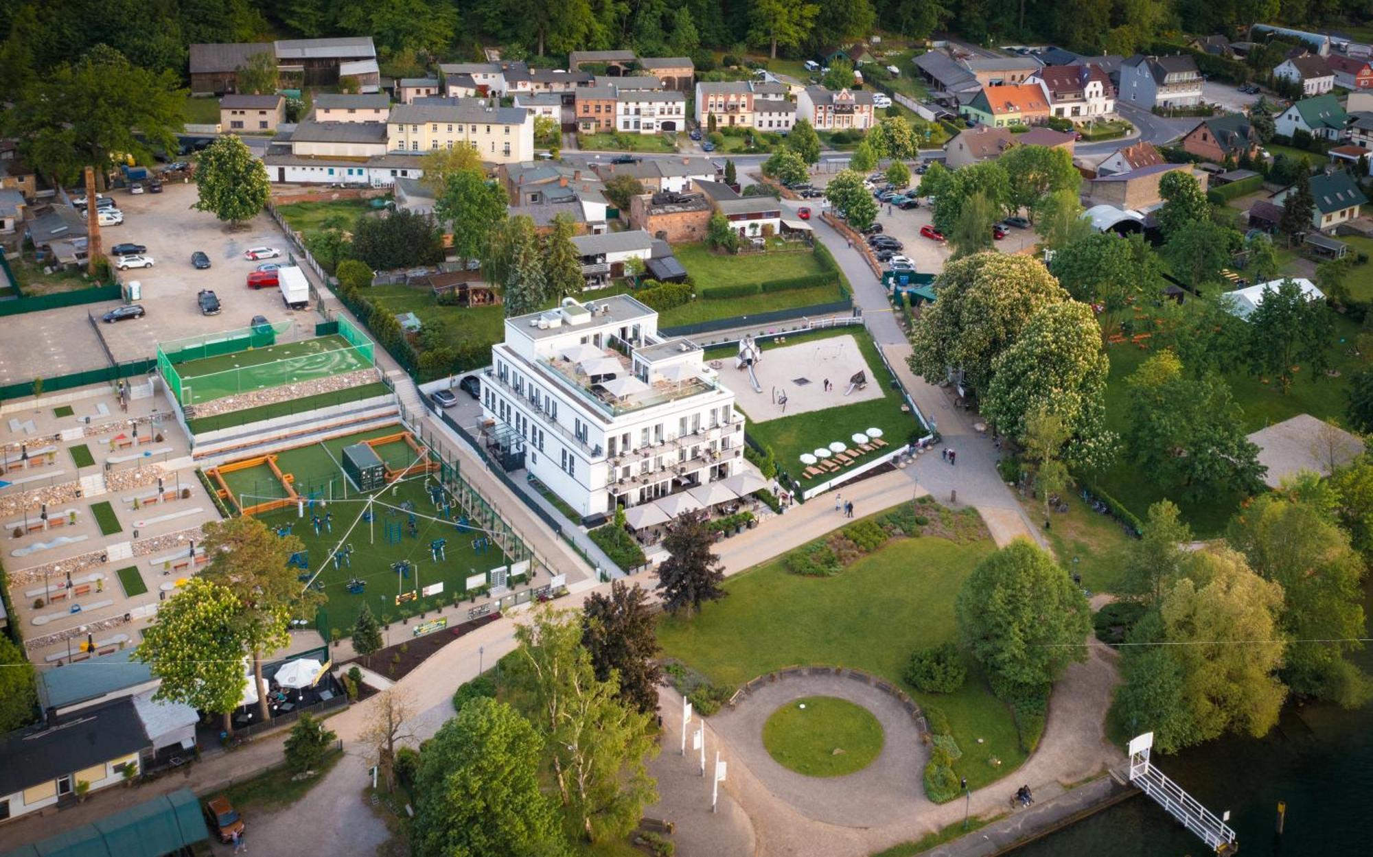 Fontane Hotel Шорфхайде Экстерьер фото